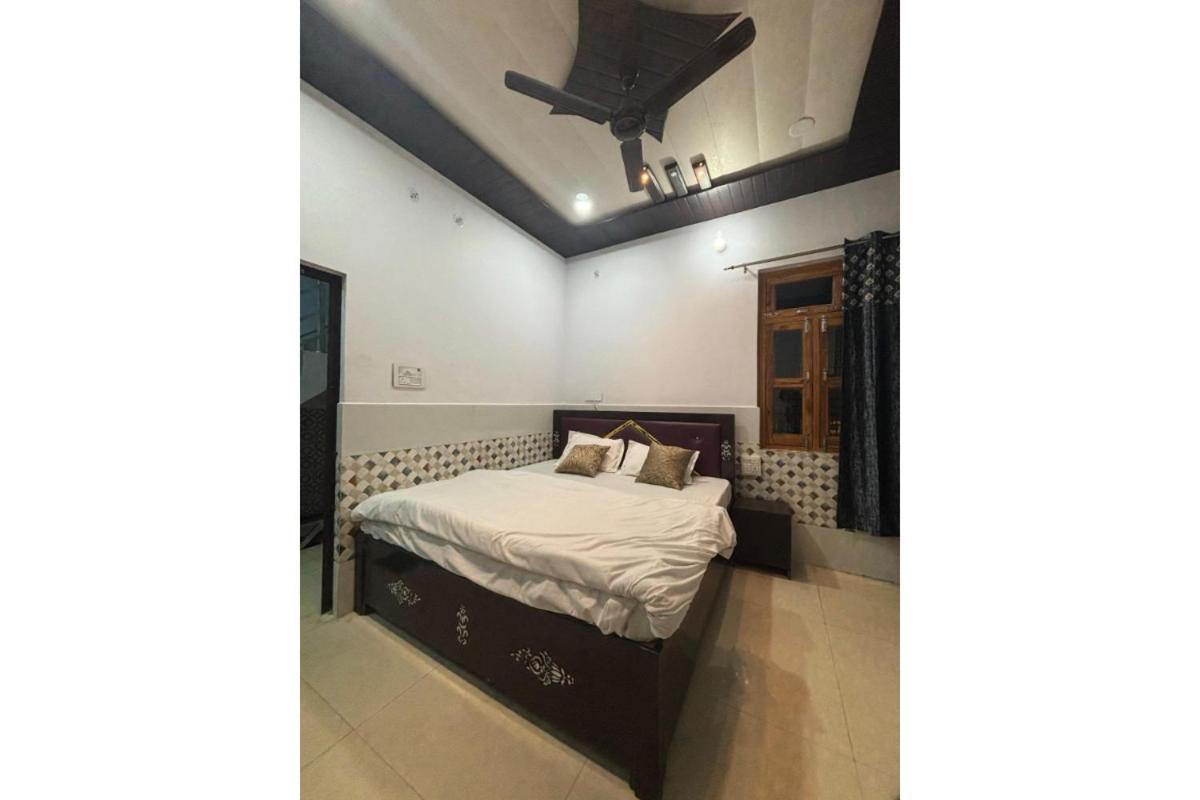 Rudra Inn Ayodhya Exteriér fotografie